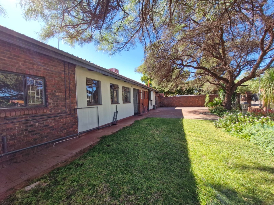 3 Bedroom Property for Sale in Kathu Northern Cape